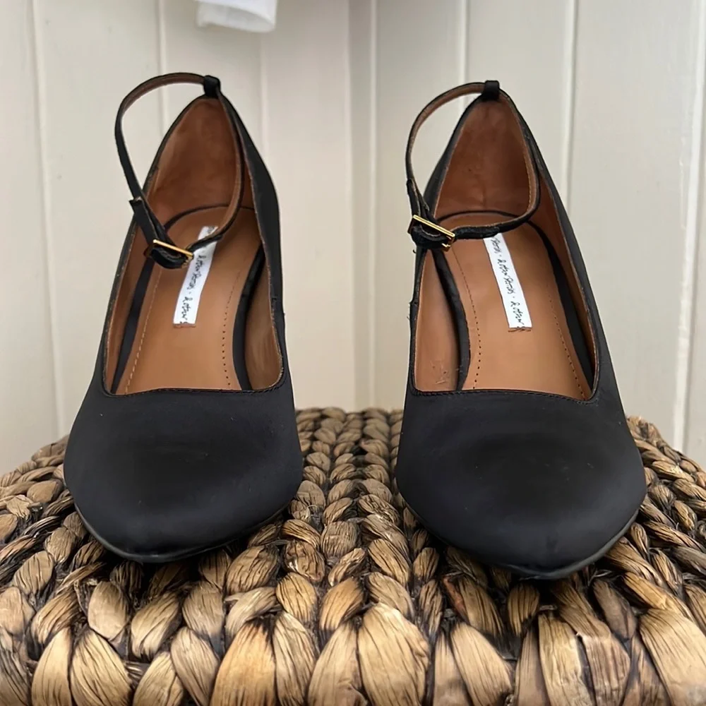 & Other Stories Satin Stiletto Heels in Black - Picture 7 of 15